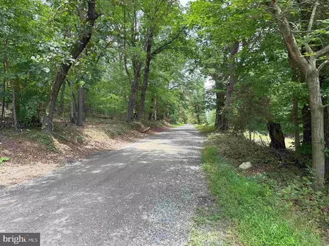 Turnpike, Scottsville, VA 24590