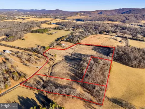 4500 Winery Ln, Barboursville, VA 22923