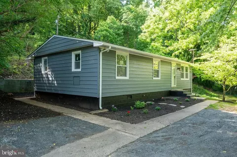 5435 Ames Gap Ln, Covesville, VA 22931