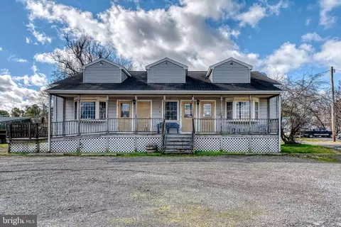 6380 Church St, Chincoteague Island, VA 23336