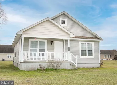 37362 Sea Winds Ct, Greenbackville, VA 23356