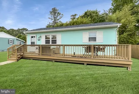 4463 Chicken City Rd, Chincoteague Island, VA 23336