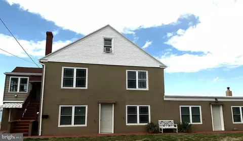 3553 Main St, Chincoteague Island, VA 23336