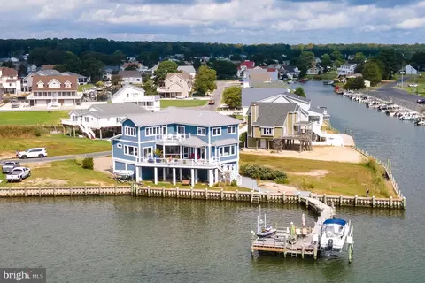 3349 Blackbeard Rd, Greenbackville, VA 23356
