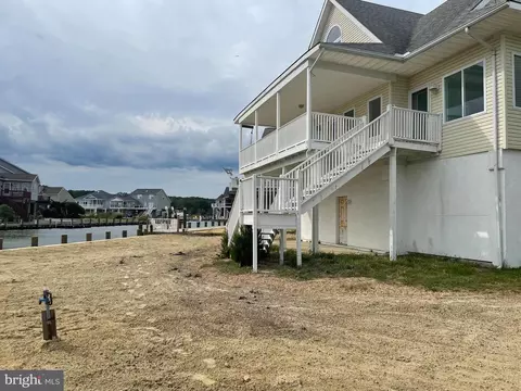 3396 High Sea Dr, Greenbackville, VA 23356