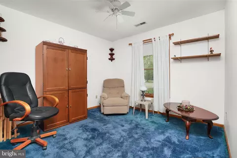 Living - 9379 Southwind Rd, Atlantic, VA 23303 photo 4 of 5