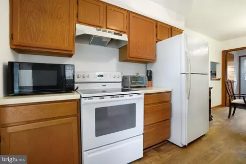Kitchen - 9379 Southwind Rd, Atlantic, VA 23303 photo 3 of 3