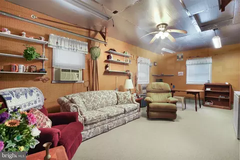 Living - 9379 Southwind Rd, Atlantic, VA 23303 photo 5 of 5