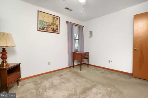 Bedroom - 9379 Southwind Rd, Atlantic, VA 23303 photo 5 of 6