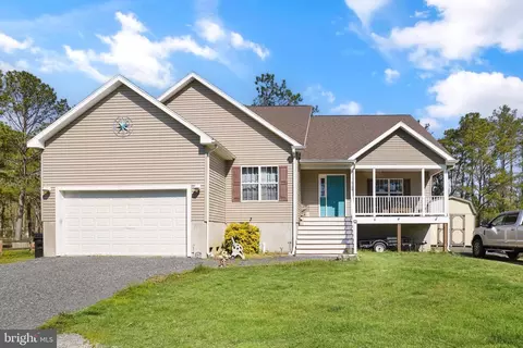 4109 Bradley Ln, Chincoteague Island, VA 23336