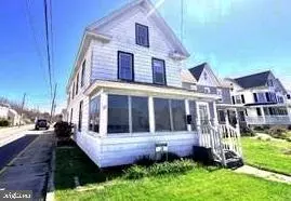 3878 Main St, Chincoteague Island, VA 23336
