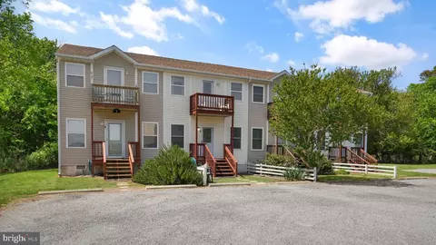 7661 E Side Rd #9, Chincoteague Island, VA 23336