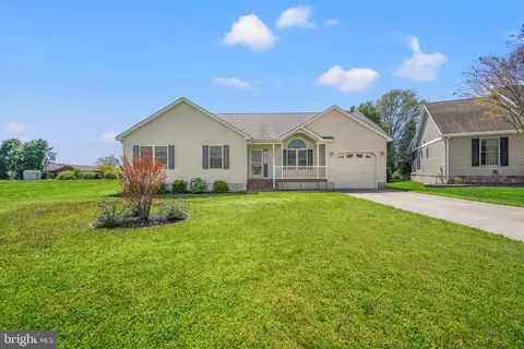 37334 Merrimac Ct, Greenbackville, VA 23356