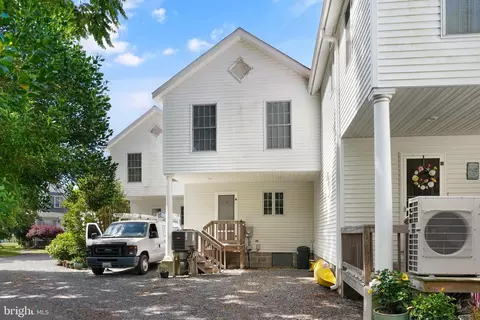 Undisclosed, Chincoteague Island, VA 23336