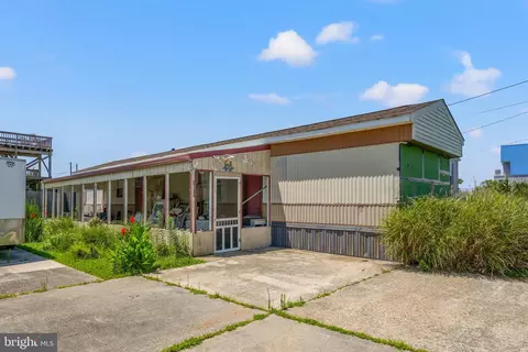 8134 Sea Shell Dr, Chincoteague Island, VA 23336