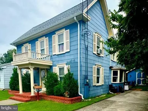 6171 Ocean Blvd, Chincoteague Island, VA 23336