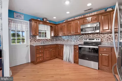 20165 Saxis Rd, Saxis, VA 23427 photo 14