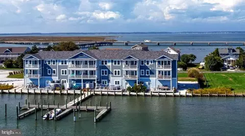 6189 Marsh Island Dr, Chincoteague, VA 23336