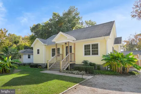 6408 Annamessex Ln, Chincoteague Island, VA 23336