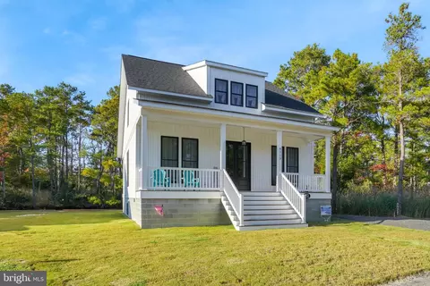 4113 Bradley Ln, Chincoteague, VA 23336