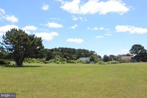 398 Meridian Dr, Greenbackville, VA 23356