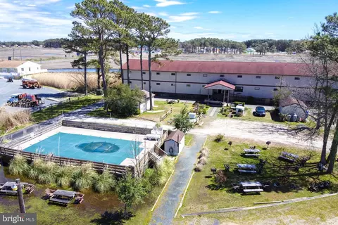 6570 Coachs Ln #208, Chincoteague Island, VA 23336
