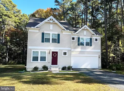 3151 Amidship Dr, Greenbackville, VA 23356