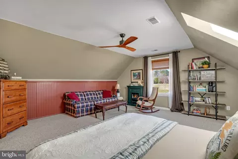 Bedroom - 10436 Eaglet Ln, Atlantic, VA 23303 photo 17 of 17