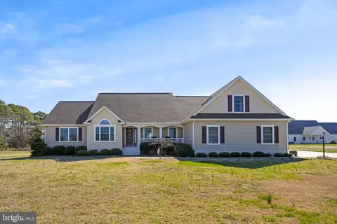10436 Eaglet Ln, Atlantic, VA 23303