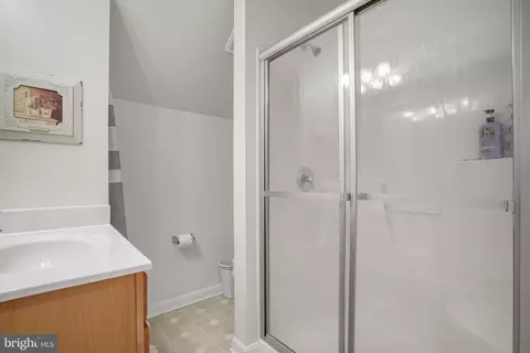 Bath - 10436 Eaglet Ln, Atlantic, VA 23303 photo 5 of 5