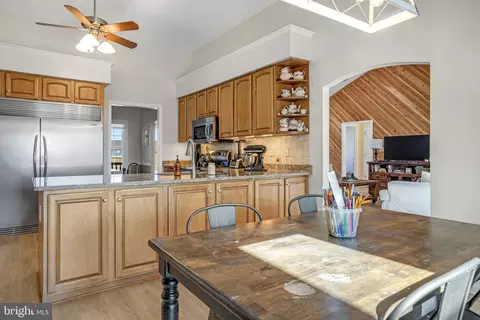 Kitchen - 10436 Eaglet Ln, Atlantic, VA 23303 photo 1 of 6