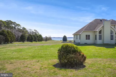 Exterior - 10436 Eaglet Ln, Atlantic, VA 23303 photo 6 of 9