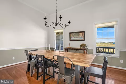 Dining - 10436 Eaglet Ln, Atlantic, VA 23303 photo 1 of 5