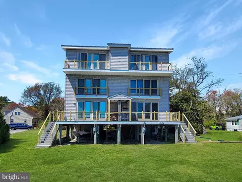 7677 E Side Rd, Chincoteague Island, VA 23336