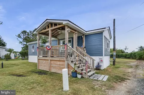 20422 Saxis Rd, Saxis, VA 23427
