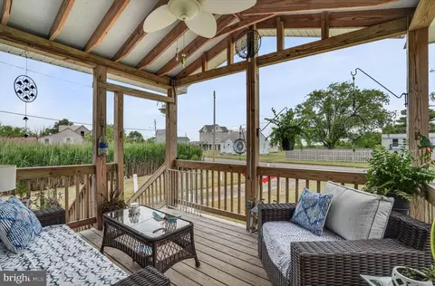 20422 Saxis Rd, Saxis, VA 23427 photo 5