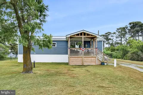 20422 Saxis Rd, Saxis, VA 23427 photo 3