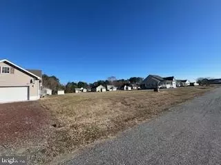 72 Doubloon Dr, Greenbackville, VA 23356