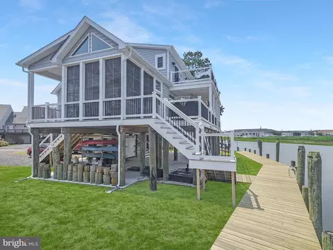 37369 Keel Ct, Greenbackville, VA 23356