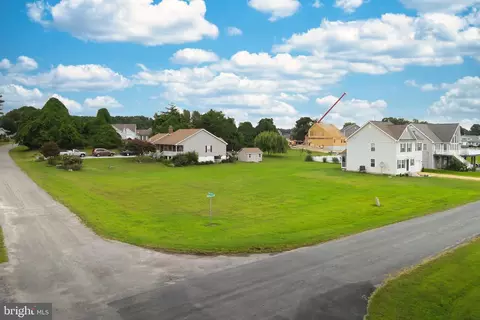 1621 Starboard St, Greenbackville, VA 23356