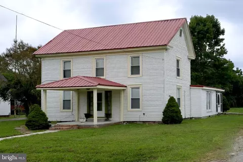 25588 Shore Main Dr, Bloxom, VA 23308