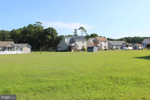 52 Longboat Ct, Greenbackville, VA 23356