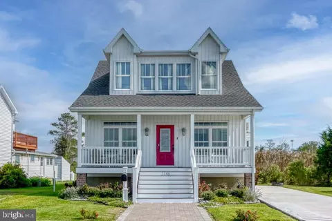 3148 Main St, Chincoteague Island, VA 23336
