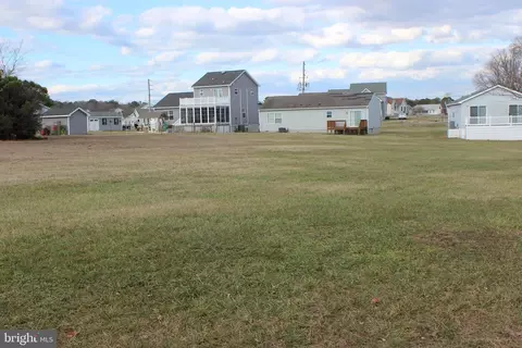 1611 Shark Ct, Greenbackville, VA 23356