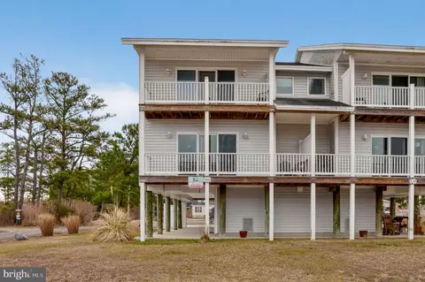 7518 Doe Bay Ln, Chincoteague Island, VA 23336