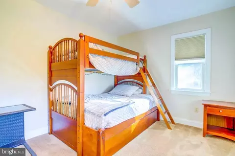 Bedroom - 25323 Oceanview Ct, Accomac, VA 23301 photo 1 of 5
