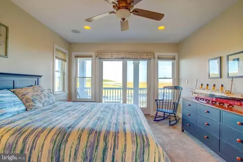 Bedroom - 25323 Oceanview Ct, Accomac, VA 23301 photo 4 of 5