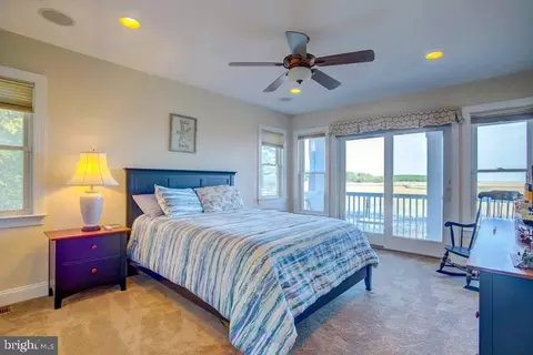 Bedroom - 25323 Oceanview Ct, Accomac, VA 23301 photo 3 of 5