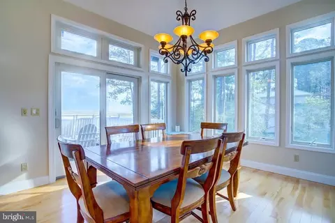 Dining - 25323 Oceanview Ct, Accomac, VA 23301 photo 2 of 3