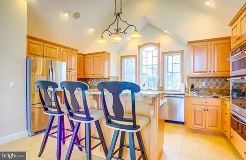 Kitchen - 25323 Oceanview Ct, Accomac, VA 23301 photo 1 of 3